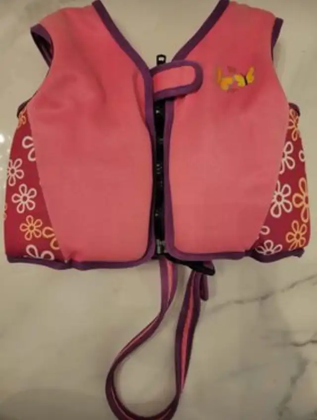 Veste de sauvetage _ floating life vest in Water Sports in Laval / North Shore - Image 2