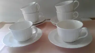 Royal Doulton Hallmark fine china coffee/tea set of 6 - Made in England - Vintage NEW Hallmark by Ro...