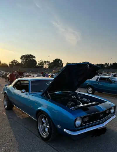 6.2 litre V-8 LT1 485 HP Wilwood Brakes American Racing Alloys Staggered Vintage Air Bluetooth No Ru...