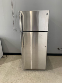General Electric Stainless Steel Top Mount Fridge 30”