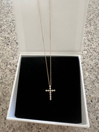 Diamond cross pendant with chain
