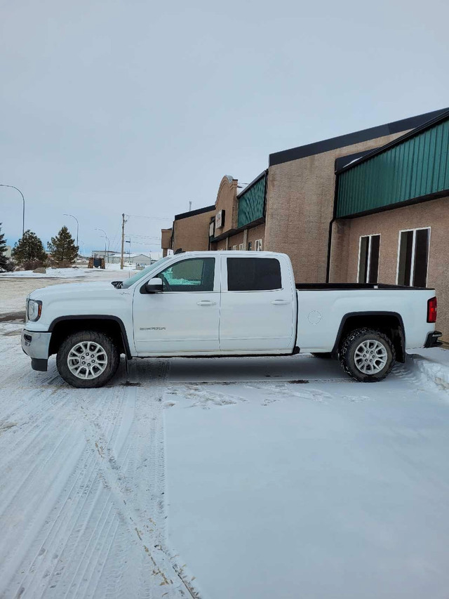 2018 GMC Sierra 1500  in Cars & Trucks in Red Deer - Image 4