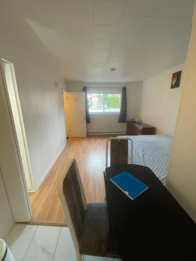 Studio à louer 1 1/2 - Vieux Longueuil- tout est inclus — photo 3