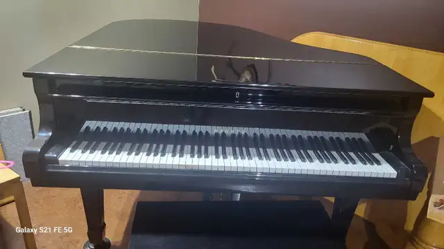 wanger baby grand piano