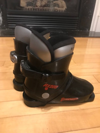 Ski boots kids size 11