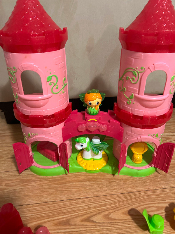 3 story castle mega blocks in Toys & Games in Bedford