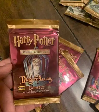 Harry Potter TCG Card Game Booster Pack NEW Sealed in Toys & Games in Burnaby/New Westminster - Image 8