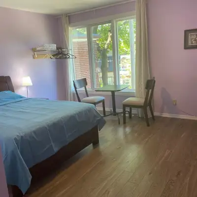 2nd Floor Large private Bright room @Trinity Bellwood from Aug 1