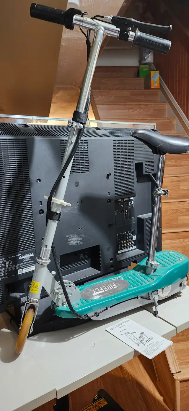 Electric scooter in Other in Mississauga / Peel Region - Image 10