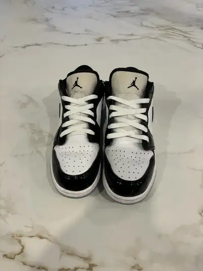 Jordan 1Se Shoes, View more