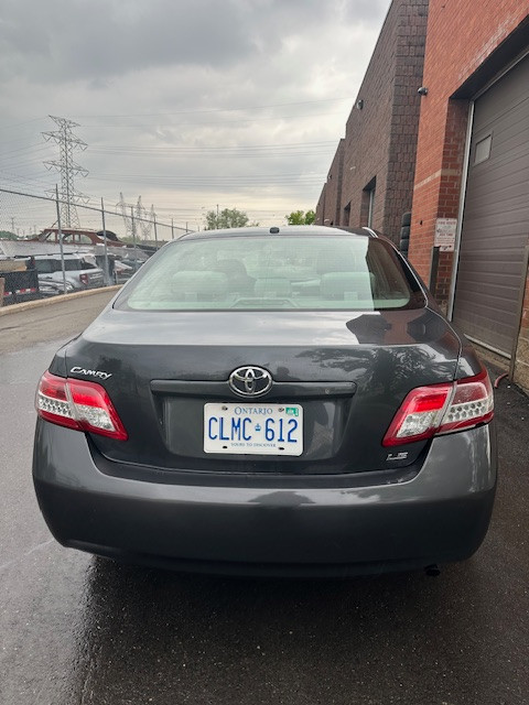 2011 Toyota Camry LE 4dr Sdn I4 Auto LE-black alloy wheels!! in Cars & Trucks in City of Toronto - Image 2