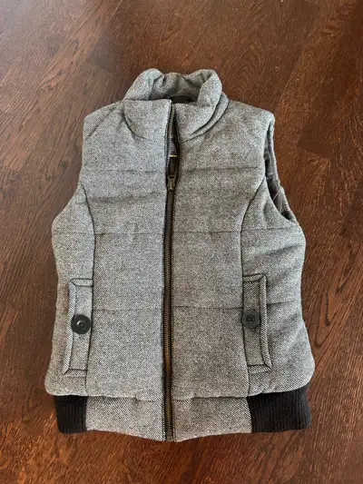 Aritzia Talula Vest, View more