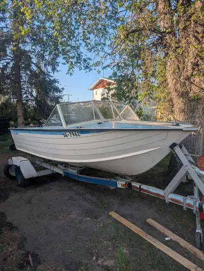 Selling my boat because I got another one. Ran great last year. Starter is weak and needs to be repl...