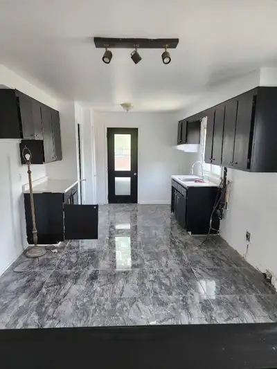 5 1/2, 3 chambres à coucher /Rénovées (Saint Vincent de Paul), View more