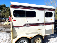 Logan Coach two horse trailer 