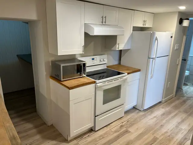 2 bedroom - Near campus in Long Term Rentals in Fredericton - Image 3
