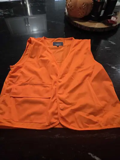 Youth Hunting Vest sz medium, View more