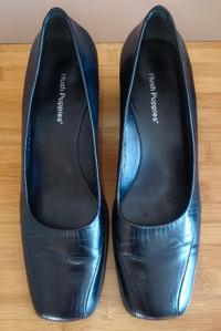 BLACK LEATHER "HUSH PUPPIES" SHOES WITH 4.5 CM. HIGH BLOCK HEELS