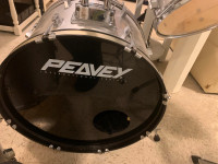 Peavey International Series II 5 piece Drum Set