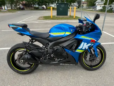 2018 Suzuki GSX-R600 — Showroom Condition | $9,800 CAD Only 40,000 km — this bike is just broken in....