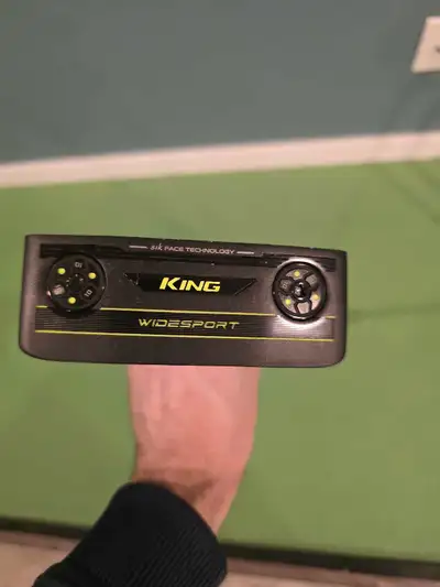 Cobra King Vintage Widesport putter, View more