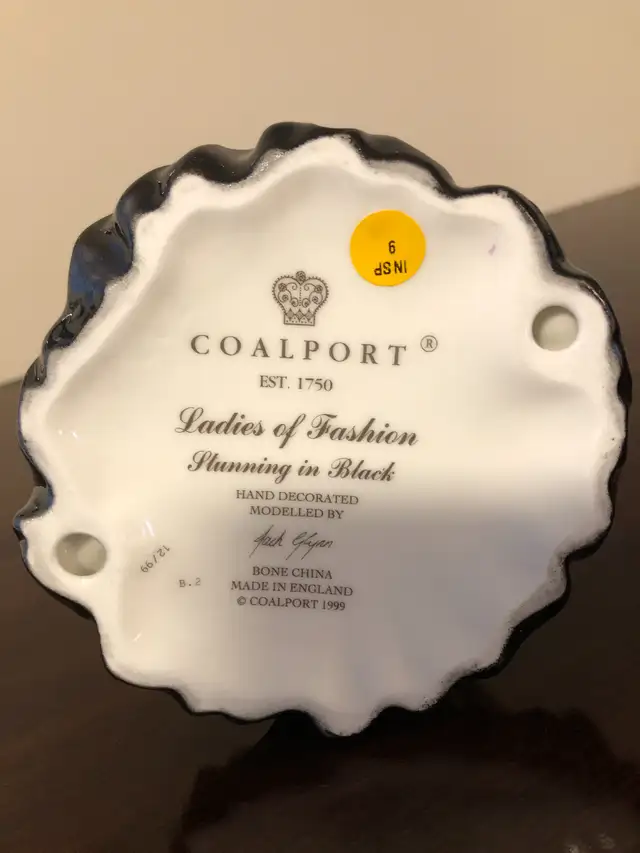 Royal Doulton & Coalport - Authentic Made In England in Arts & Collectibles in Mississauga / Peel Region - Image 4