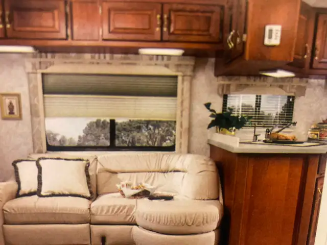 Motorhome class a, second onwer, have had since 2007 in RVs & Motorhomes in Lethbridge - Image 6