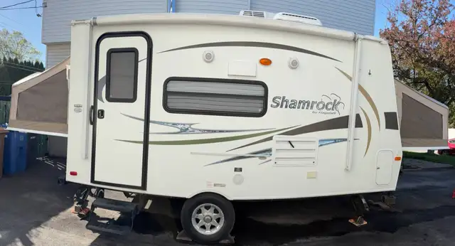 VR Hybride Shamrock Forest River 2013 – 17 pieds – Clé en main! in RVs & Motorhomes in Laval / North Shore - Image 4