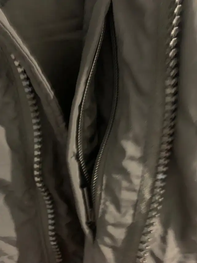 Canada Goose vest size XXL, 108 cm. Like new. in Men's in City of Toronto - Image 8