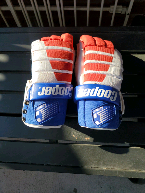 Various Brand Name Hockey Equipment. in Hockey in City of Toronto - Image 8