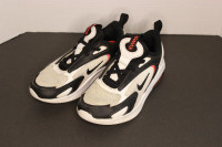Nike Air Max Bolt White/Black Shoes Youth Size 1Y