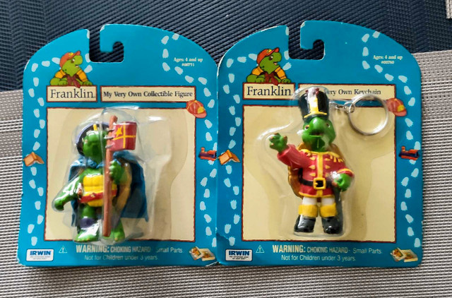 Vintage collectible Franklin keychain figurines lot of 2 in Arts & Collectibles in Hamilton