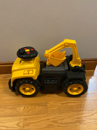 Mega Blocks CAT 3-in-1 Excavator Ride-On