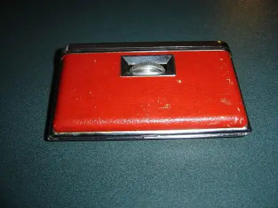 I believe these date back to the 1930's/1940's. It looks like there was a brand label on the front a...