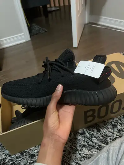 Yeezy Boost 350 V2 – Black/Red Colorway size 10.5 Brand new, never worn. Just looking to let them go...