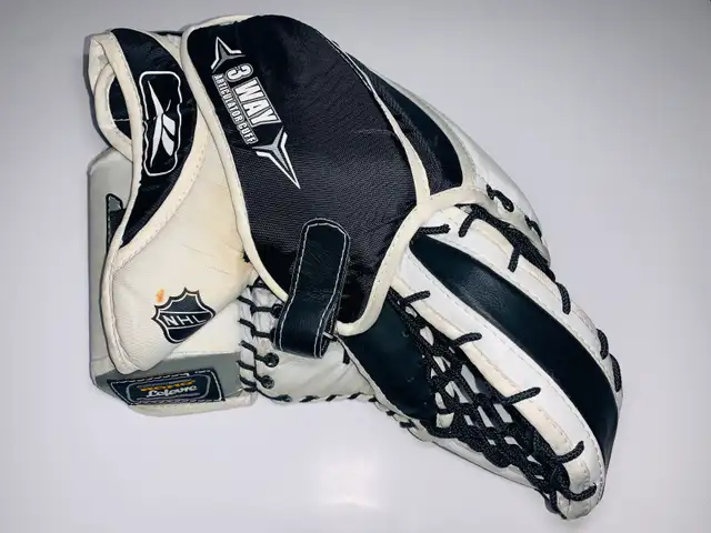 REEBOK RBK-ENSEMBLE GARDIEN DE BUT/HOCKEY GOALER PADS (C036) in Hockey in City of Montréal - Image 8