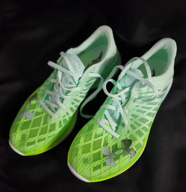 Under Armour Flow Velociti Elite,  "Limited Edition  in Men's Shoes in City of Toronto - Image 2