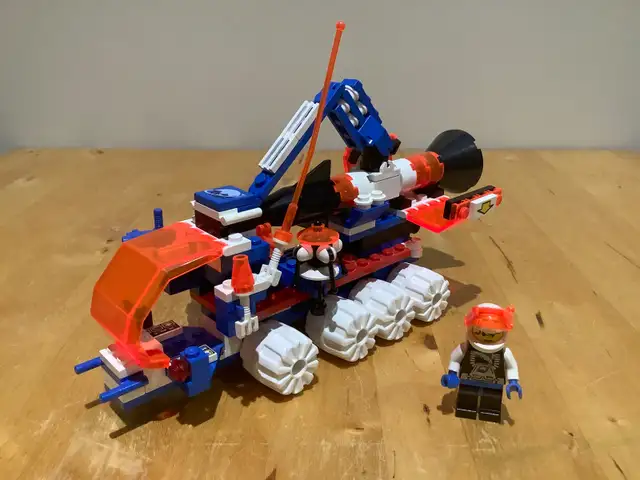 Lot de LEGO espace64634280106243121