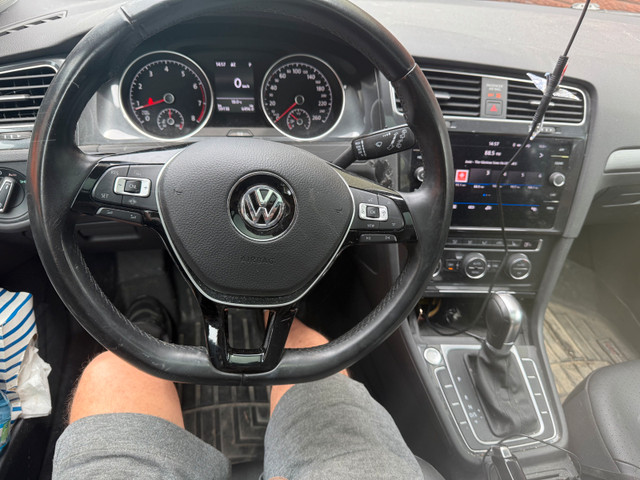 VW golf sportwagon AWD like new! in Cars & Trucks in Gatineau - Image 4