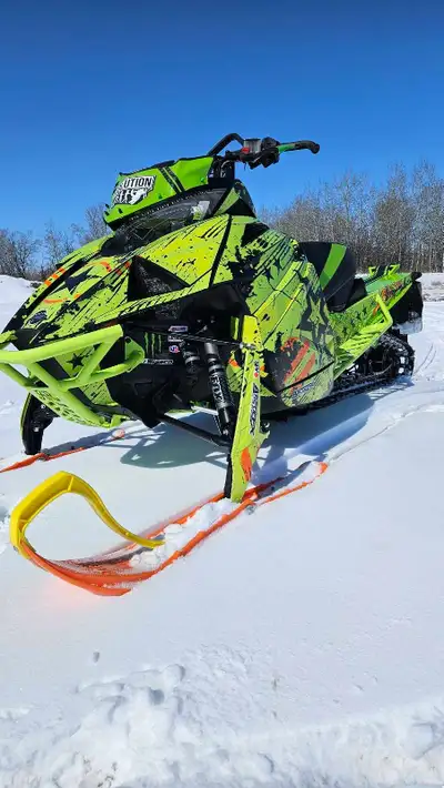 arctic cat 800 in Snowmobiles in Saskatchewan | Kijiji Marketplaces
