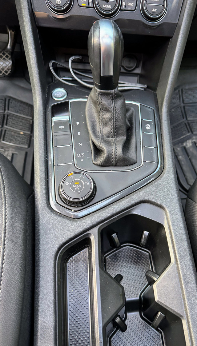 2020 Volkswagen Tiguan in Cars & Trucks in Markham / York Region - Image 4