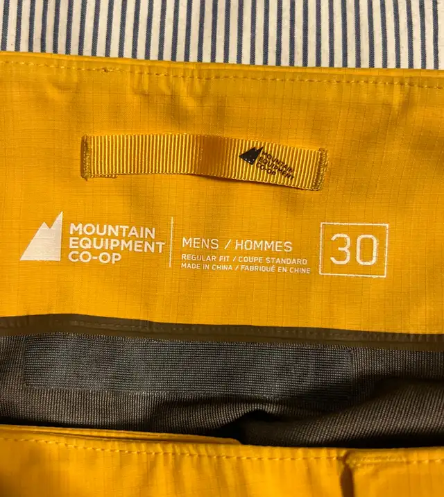 Men's Gore-Tex Ski Pants in Men's in Calgary - Image 8