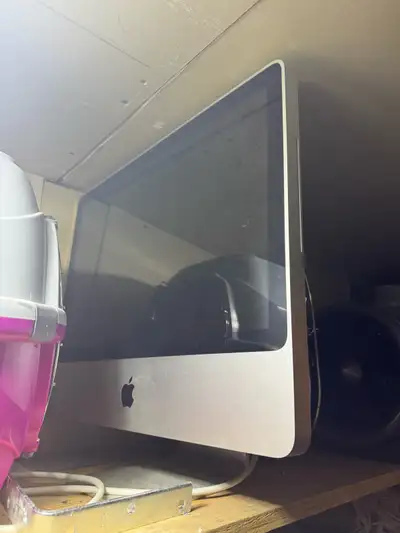 2008 IMac: functional and collectable , View more