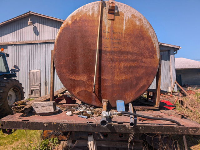 Water Tank 2200 Gal Steel Tank in Other in Kawartha Lakes