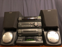 Sony LBT-D790, monster stereo system, 2 builtin Subs & Bluetooth