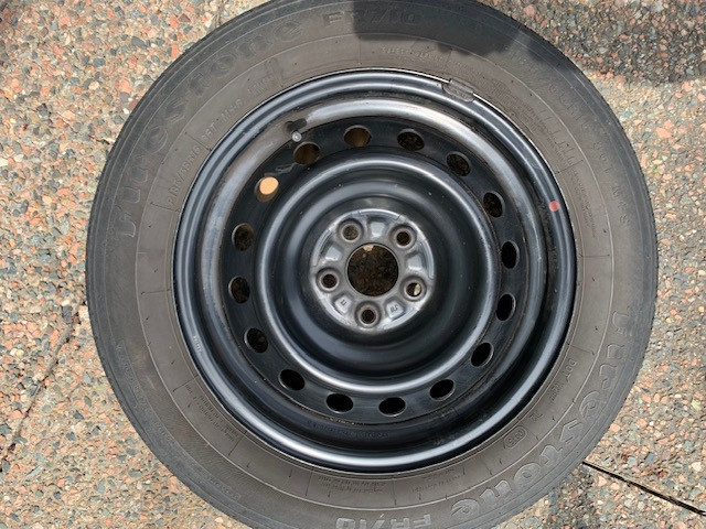 Set of 4 - 15" Steel Rims 185 65 R15 ( like new condition ) in Tires & Rims in City of Halifax - Image 2