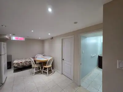 One Bed Basement Apartment in Mississauga