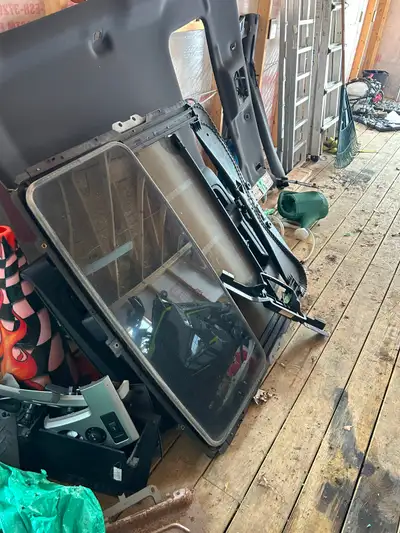 Parting out my 2011 F150 3.5L EcoBoost Super Crew FX4 6.5 Box. I've owned it since 2012. I'm selling...