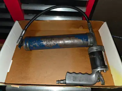 Air Operated, Pneumatic Grease Gun, View more