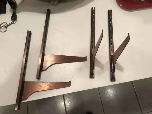 Wall Shelfs / Brackets -  2 Sets in Home Décor & Accents in Markham / York Region - Image 2